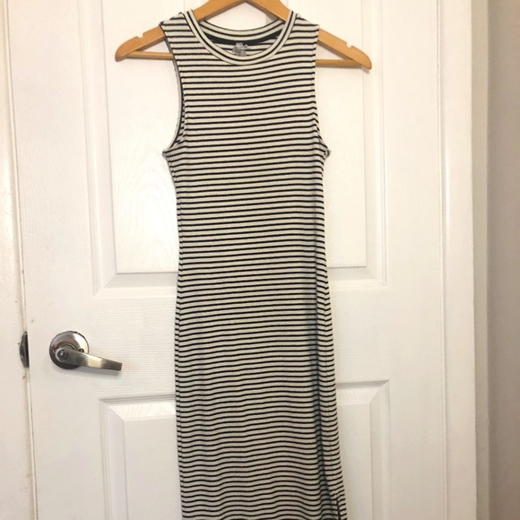 Long tight fitted stripe high neck dress - Picture 1 of 3